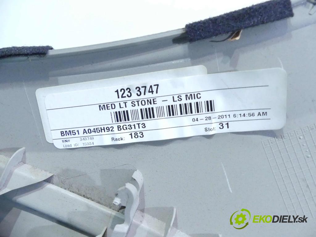 Ford Focus Mk3 2010-2018 2.0 16v 163 HP automatic 120 kW 1998 cm3 4- operadlo  (Lakťové opierky)