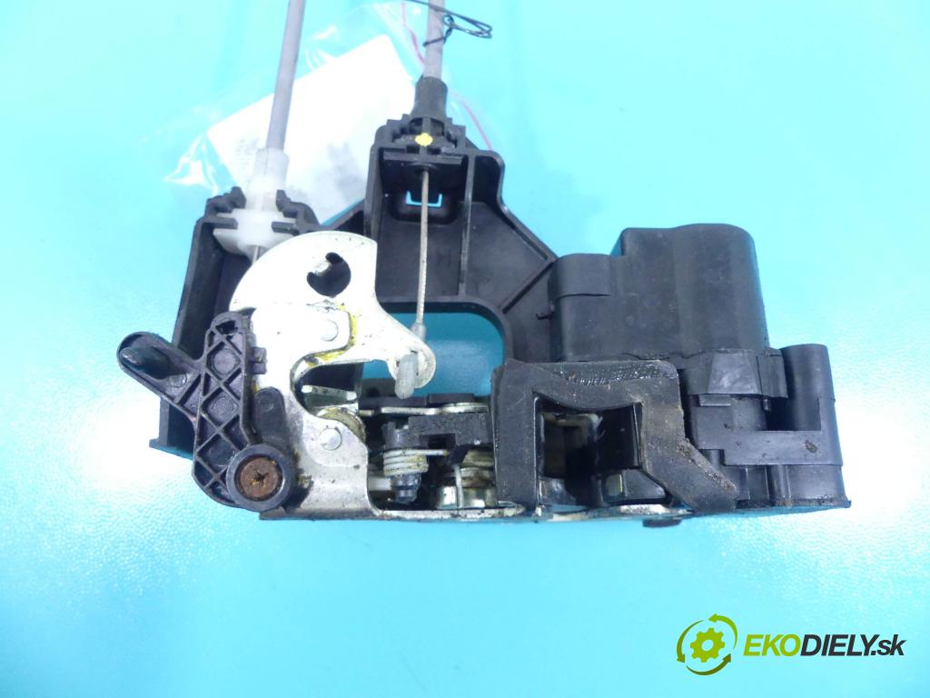 Chevrolet Epica 2.0 VCDi 150 hp manual 110 kW 1991 cm3 4- zámek zadní pravý