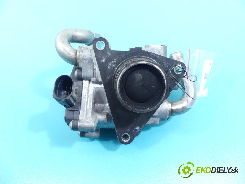 Vw Passat B8 2014 - 2.0 tdi 150 HP automatic 110 kW 1968 cm3 5- ventil egr 04L131501R (EGR ventily)