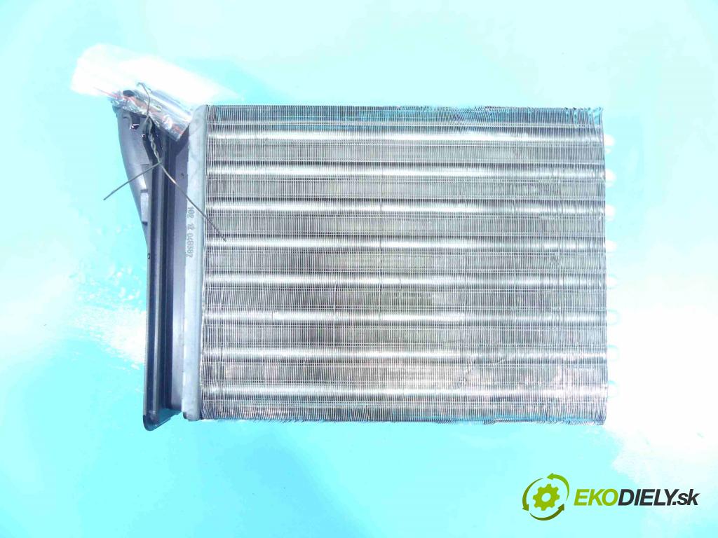 Peugeot 208 I 2012-2019 1.4 16v 95 HP manual 70 kW 1397 cm3 5- radiator  (Radiátory kúrenia)