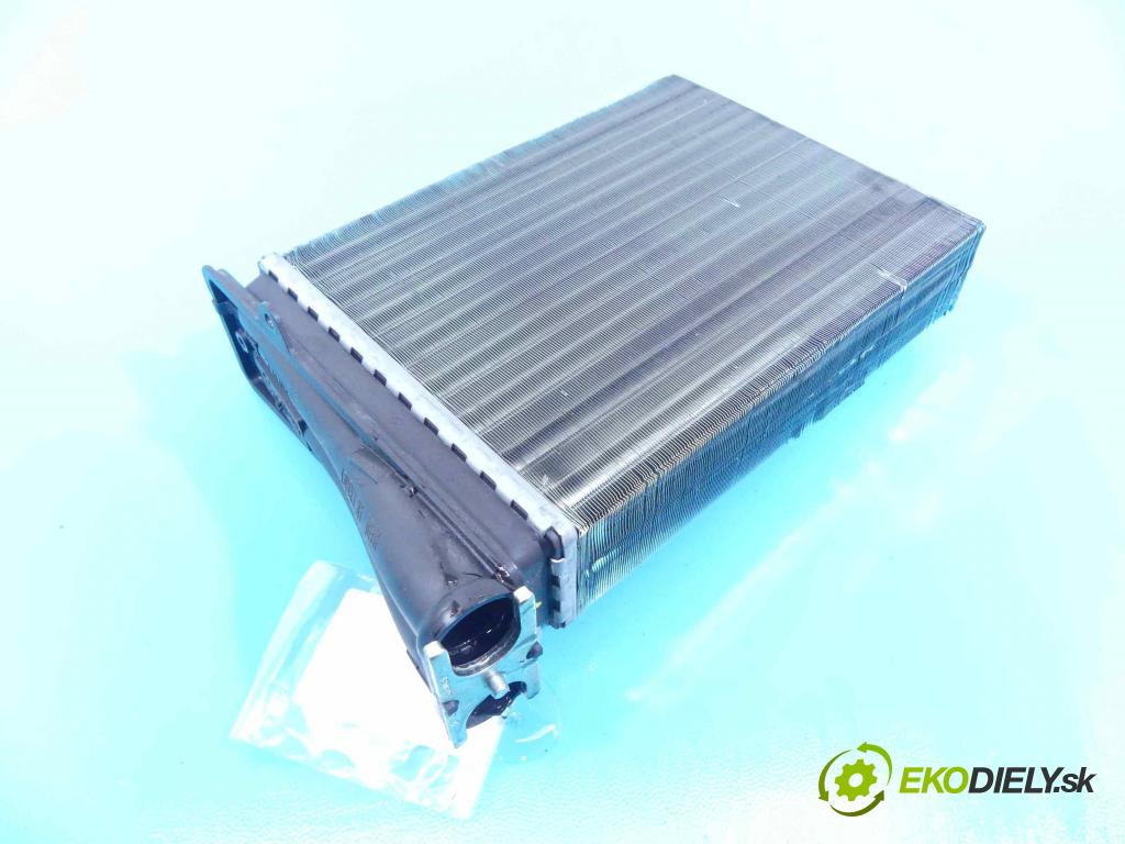 Peugeot 208 I 2012-2019 1.4 16v 95 HP manual 70 kW 1397 cm3 5- radiator  (Radiátory kúrenia)