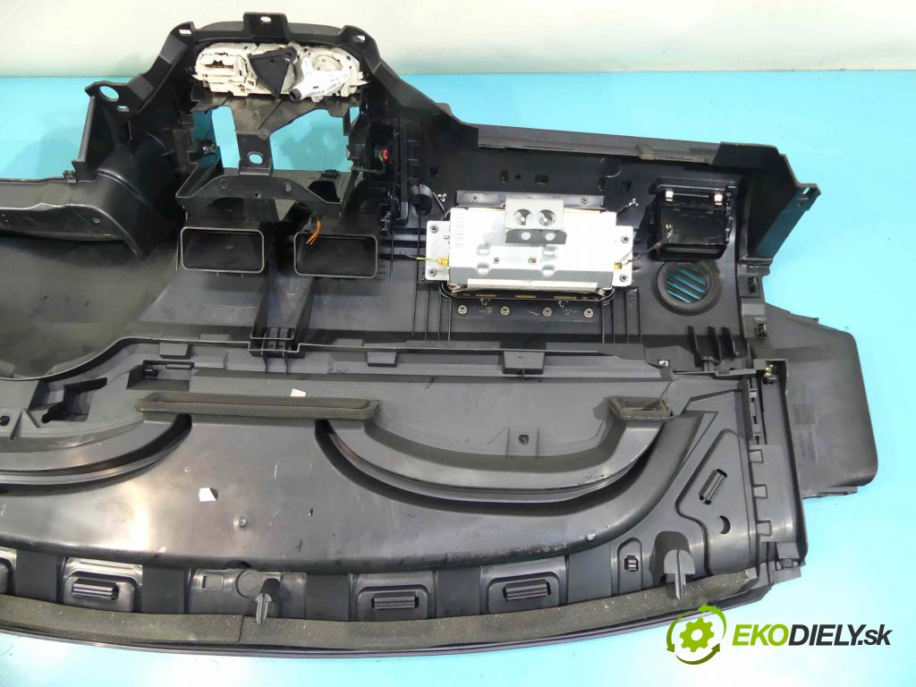 Ford C-Max I 2003-2010 1.6 tdci 109 hp manual 80 kW 1560 cm3 5- kokpit,přistrojova deska