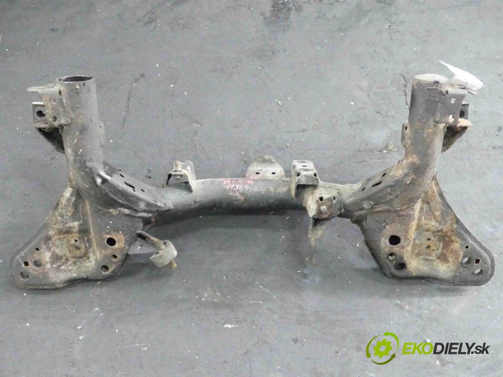 Mazda 323f 1.5b: 88 hp manual 65 kW 1498 cm3 5- výztuha motoru