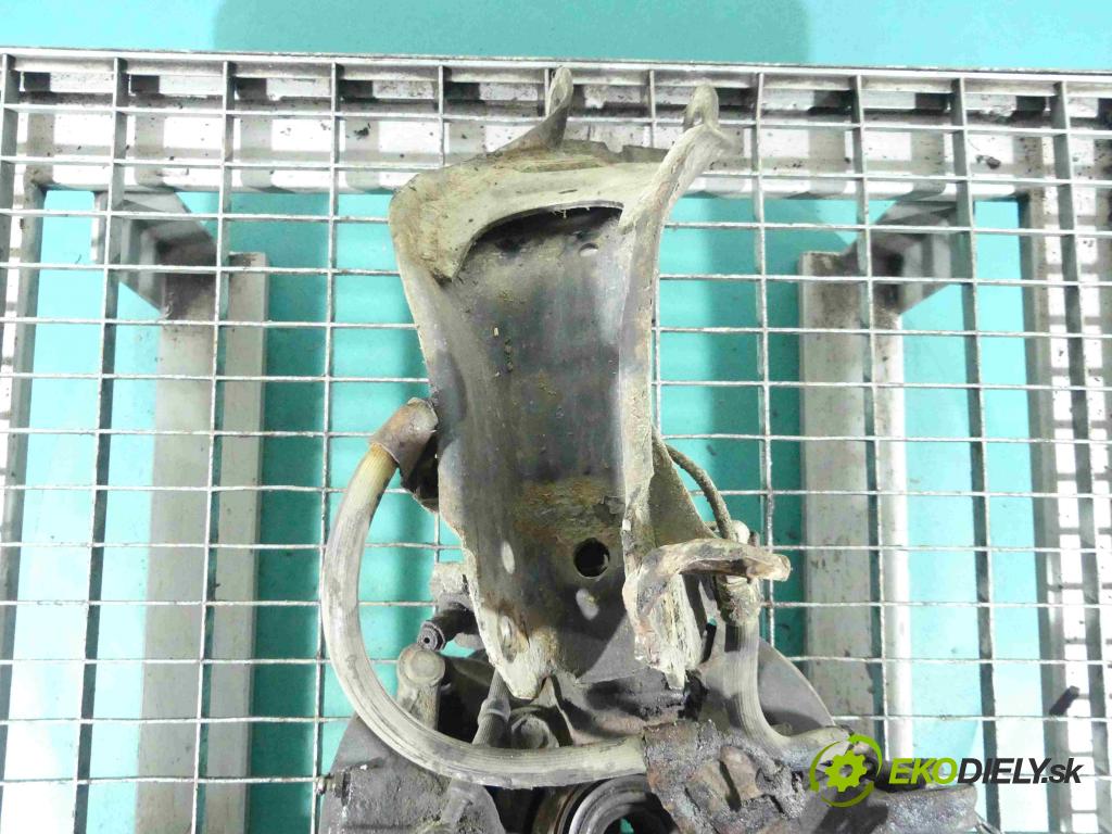 Nissan Primera P11 1996-2002 2.0 TD 90 HP manual 66 kW 1974 cm3 4- náboj pravé  (Náboje)