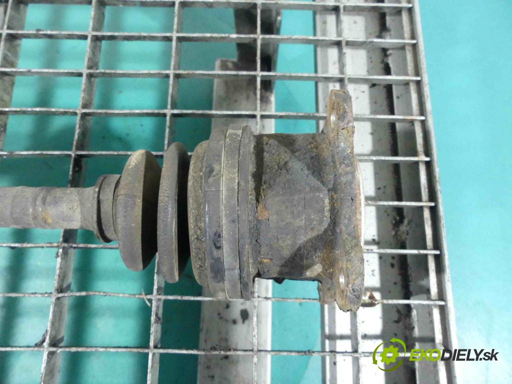 Toyota Rav4 II 2000-2005 2.0 vvti 150 HP manual 110 kW 1998 cm3 5- poloos ľavé  (Poloosy)