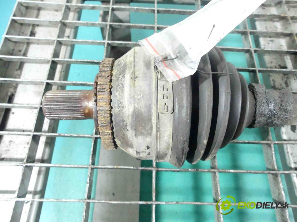 Volvo XC70 I 2000-2007 2.4 D5 185 HP automatic 136 kW 2400 cm3 5- poloos ľavé  (Poloosy)