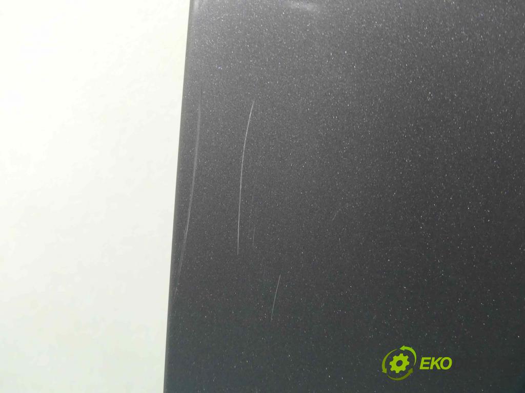 Peugeot 206 1.1b 60 HP manual 44 kW 1124 cm3 5- kapota predná