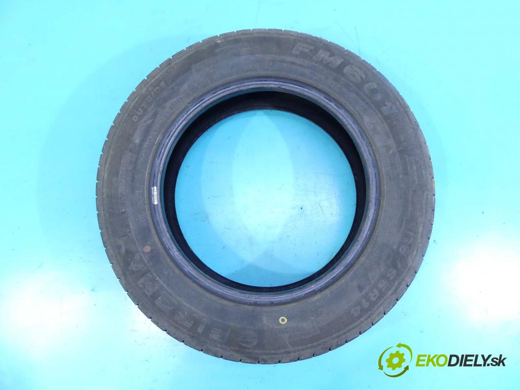 Peugeot 206 2.0 HDI 90 HP manual 66 kW 1997 cm3 3- Pneumatika: para 2 kusy