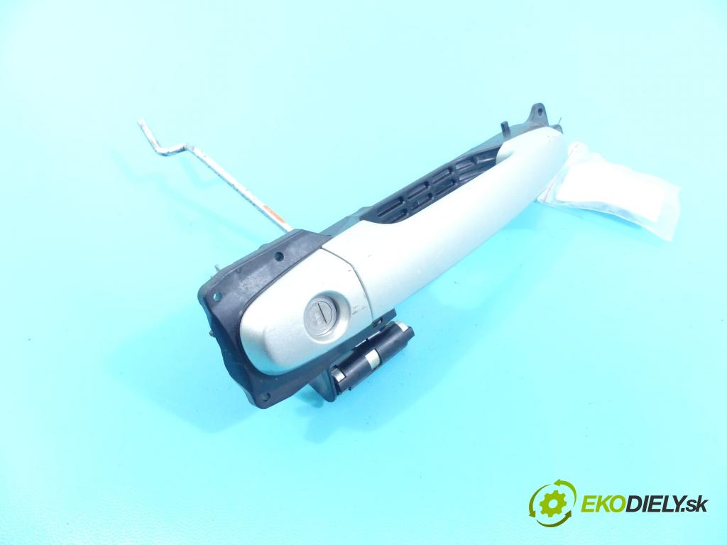 Toyota Auris I 2006-2013 1.4 VVT-i: 97KM manual 71 kW 1398 cm3 5- rukoväť predné ľavé mimo:  (Vonkajšie predné ľavé)