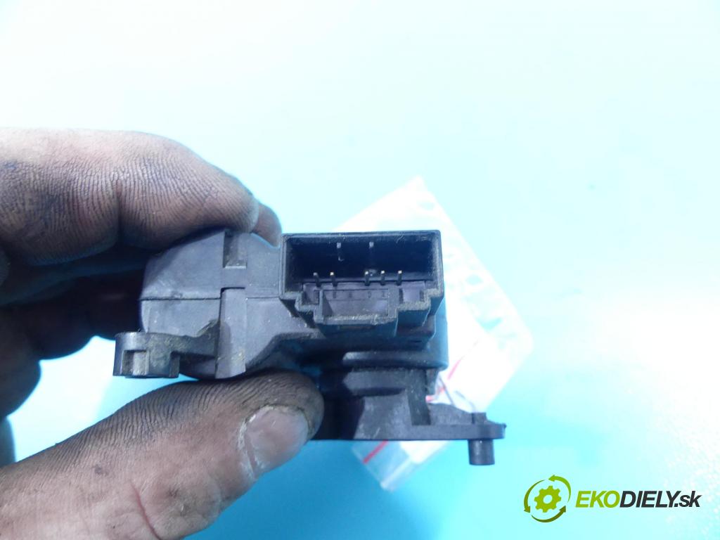 Vw Transporter T5 2003-2015 2.0 TDI 102 hp manual 75 kW 1968 cm3 5- motorek topení 52411483R06