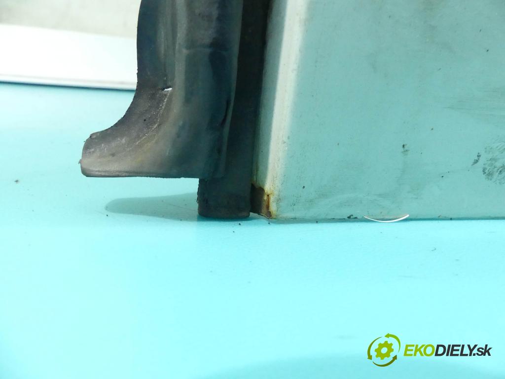 Vw Transporter T5 2003-2015 2.0 TDI 102 hp manual 75 kW 1968 cm3 5- dveře zadní pravé