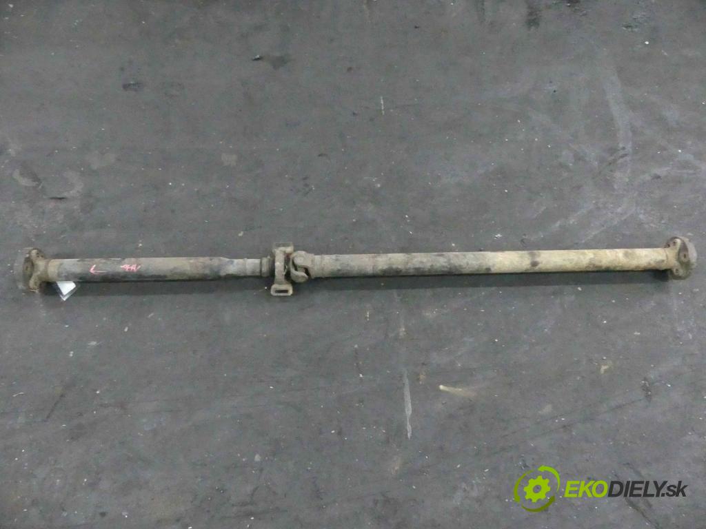 Mercedes 123 2,4.0 72 HP manual 53 kW 2350 cm3 4- Hřídel: jízda:  (Kardaňové hriadele)