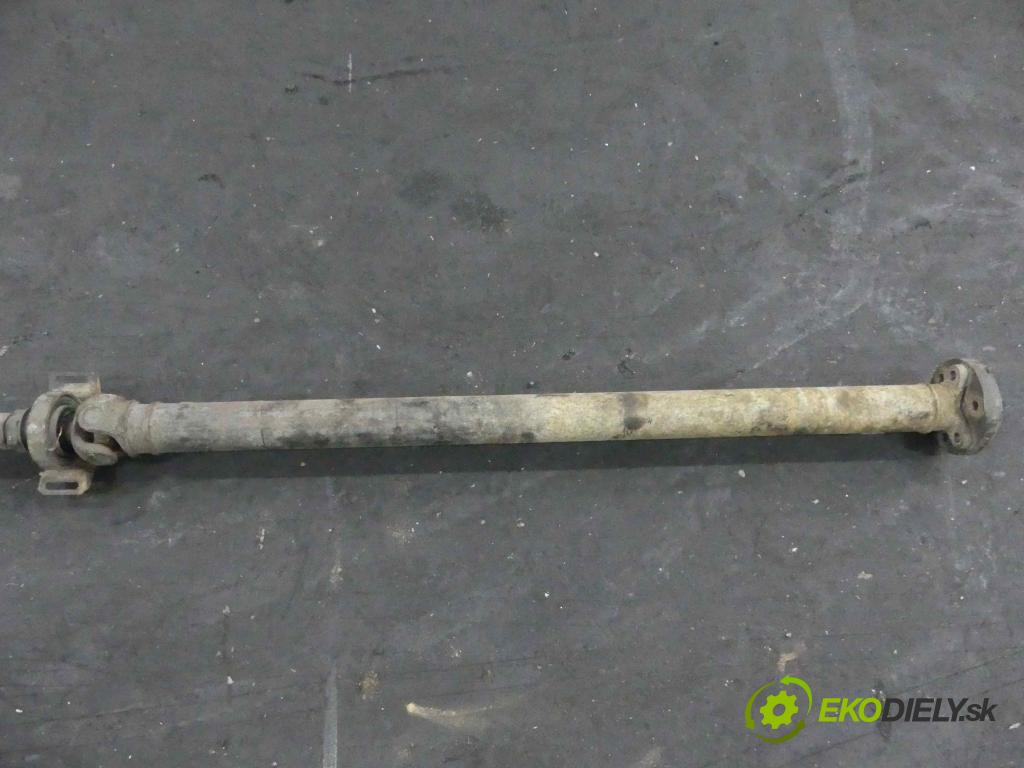 Mercedes 123 2,4.0 72 HP manual 53 kW 2350 cm3 4- Hřídel: jízda:  (Kardaňové hriadele)