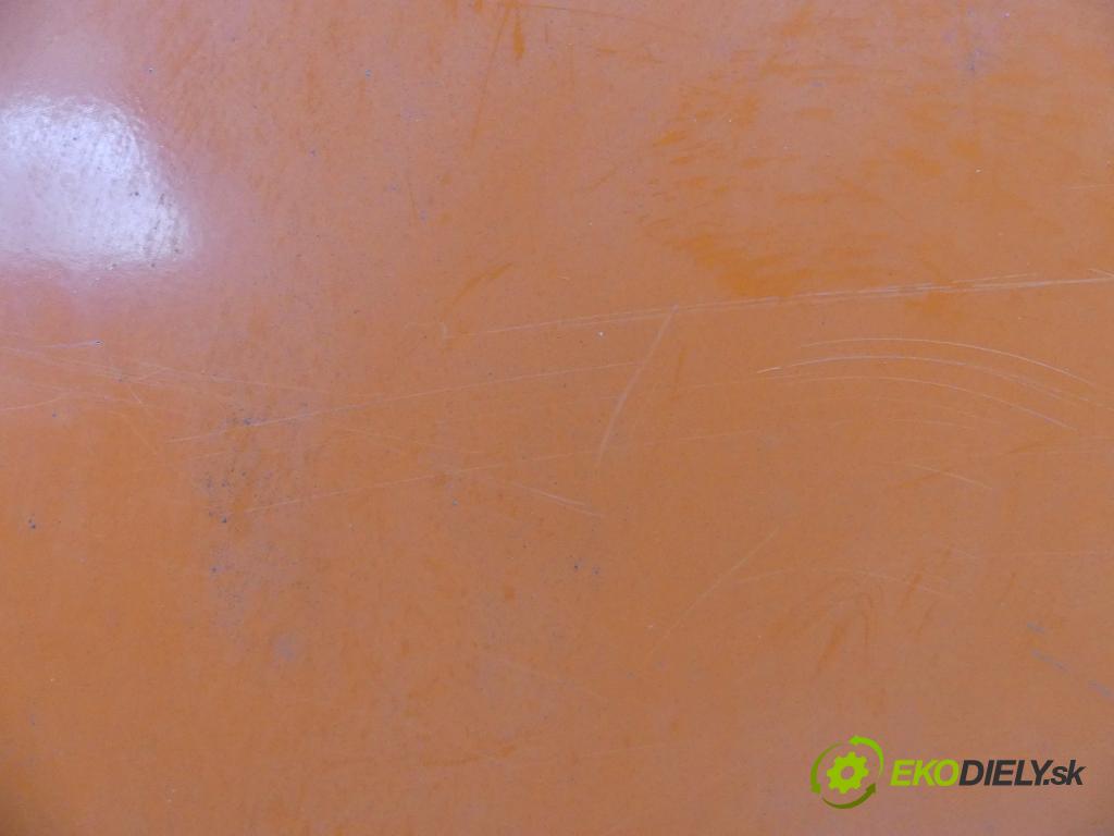 Mercedes 123 2,4.0 72 hp manual 53 kW 2350 cm3 4- zadní kufrové dveře  (Zadní kapoty)