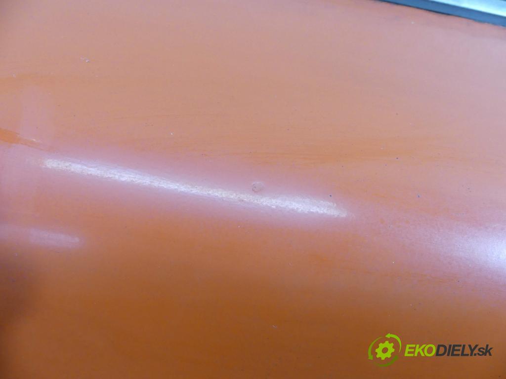 Mercedes 123 2,4.0 72 hp manual 53 kW 2350 cm3 4- zadní kufrové dveře  (Zadní kapoty)