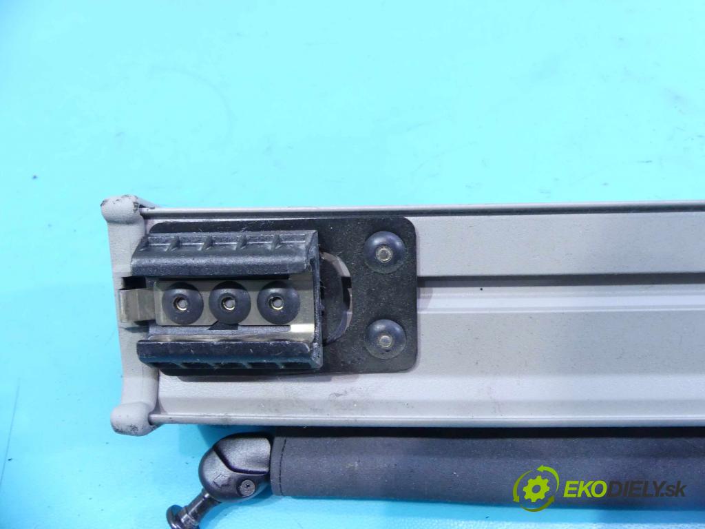 Volvo V50 2.0d 136 HP manual 100 kW 1997 cm3 5- roleta 351910-0974 (Rolety kufra)