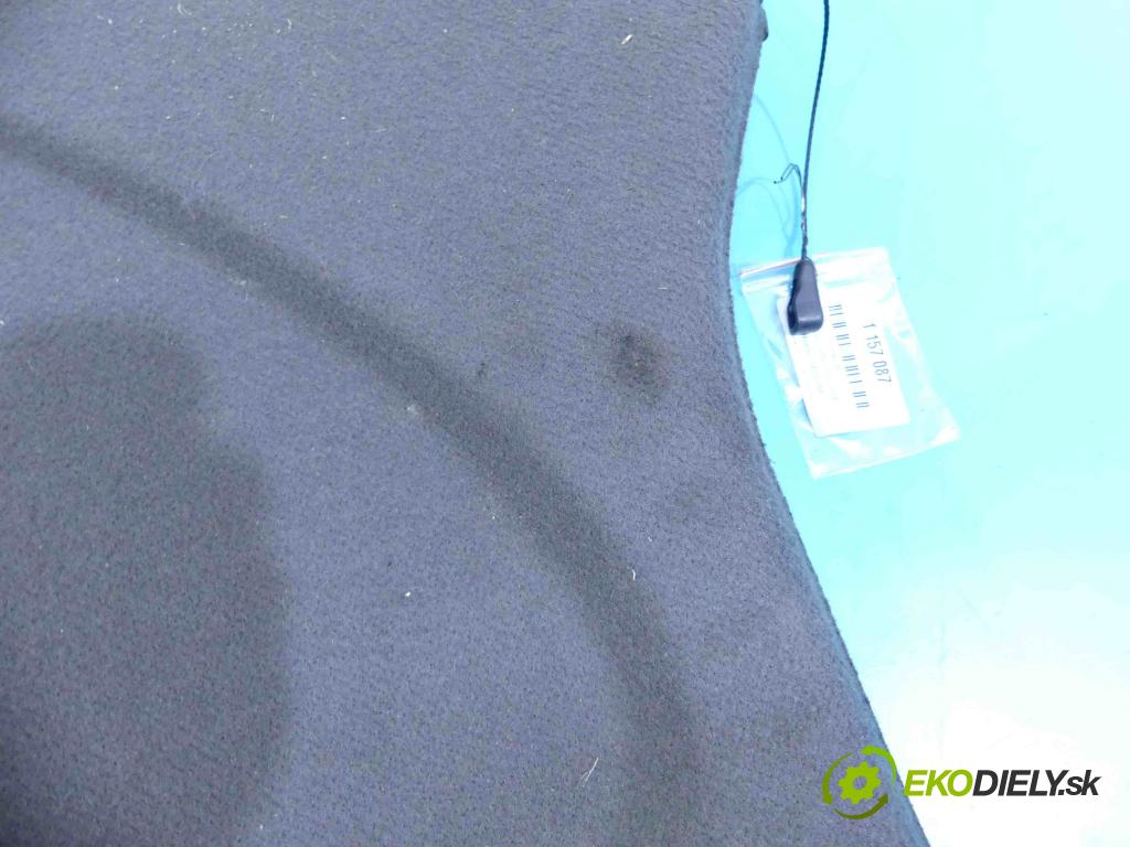 Ford Focus Mk1 1998-2004 1.6 16V 101 HP manual 74 kW 1596 cm3 5- zadná  (Pláta zadné)