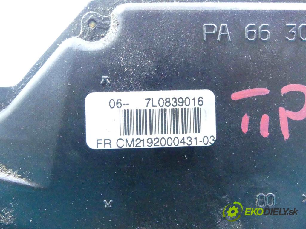 Seat Toledo III 2004-2009 1.6 MPi: 102 hp manual 75 kW 1595 cm3 5- zámek zadní pravý 7L0839016