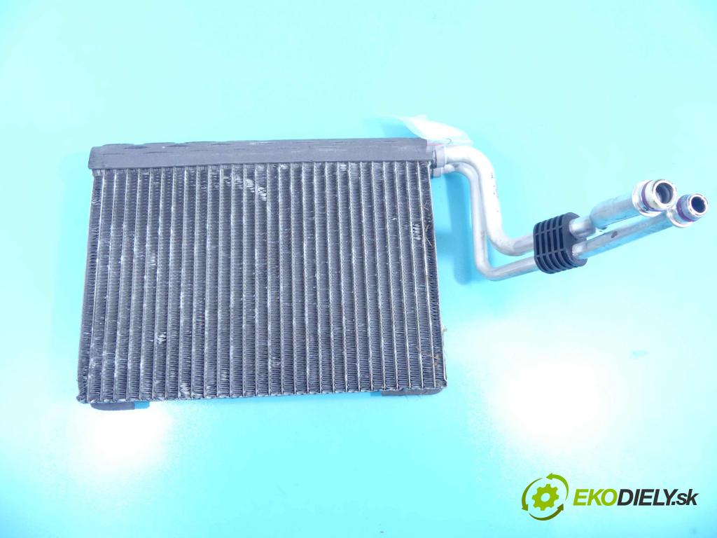 Bmw 1 E87 2004-2011 2.0d 116 HP manual 85 kW 1995 cm3 5- radiator  (Radiátory kúrenia)
