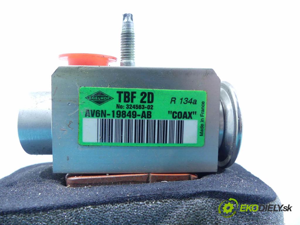 Ford C-Max II 2010-2019 1.6b 105 HP manual 77 kW 1596 cm3 5- radiator AV6N-19849-AB (Radiátory kúrenia)