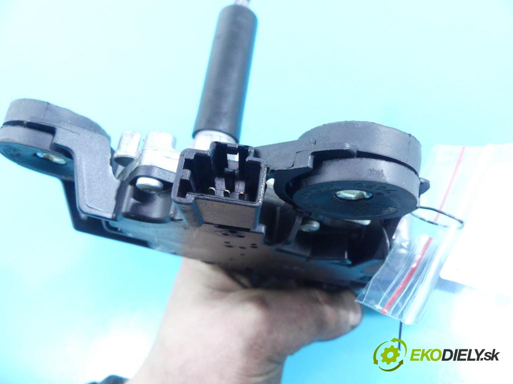 Ford Mondeo Mk4 2007-2014 2.0 16V 145 HP manual 107 kW 1999 cm3 5- motor stieračov zadné 0390201875