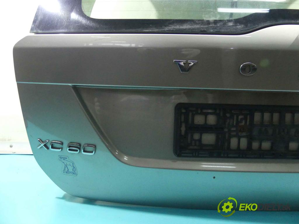 Volvo XC60 I 2008-2017 2.4d 205hp automatic 151 kW 2400 cm3 5- zadna kufor  (Zadné kapoty)