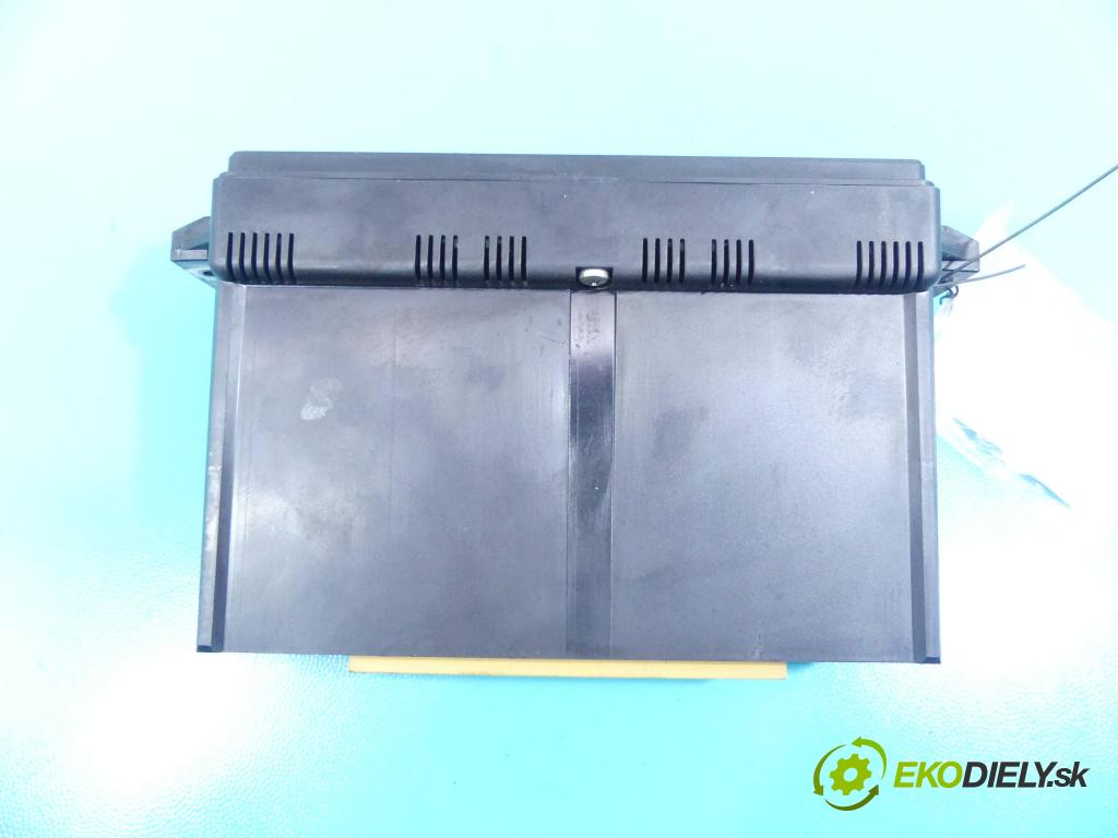 Audi A3 8L 1996-2003 1.6 SR 101 HP manual 74 kW 1595 cm3 3- panel kúrenia 8L0820043B