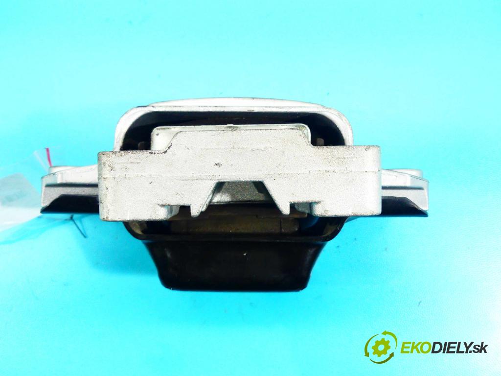 Audi A3 8P 2003-2012 1.9 TDI 105 HP manual 77 kW 1896 cm3 3- airbag motora  (Držiaky motora)