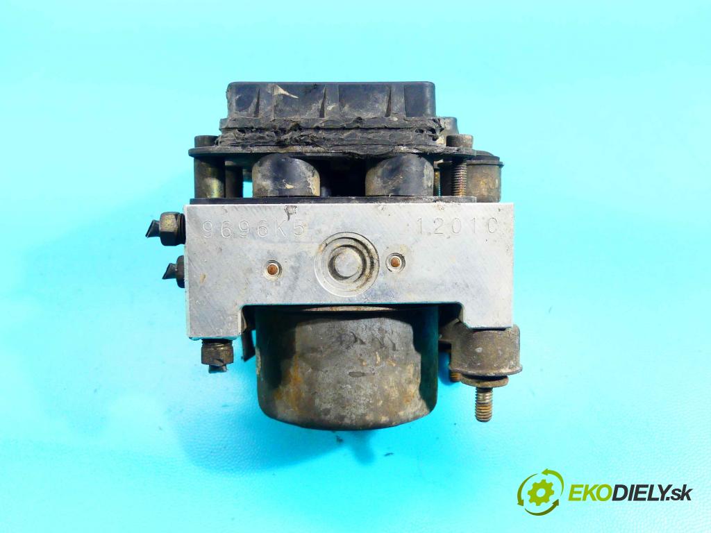 Mazda 626 2.0 16V 116 HP manual 85 kW 1991 cm3 5- čerpadlo abs 2056657436-0813 (Pumpy ABS)