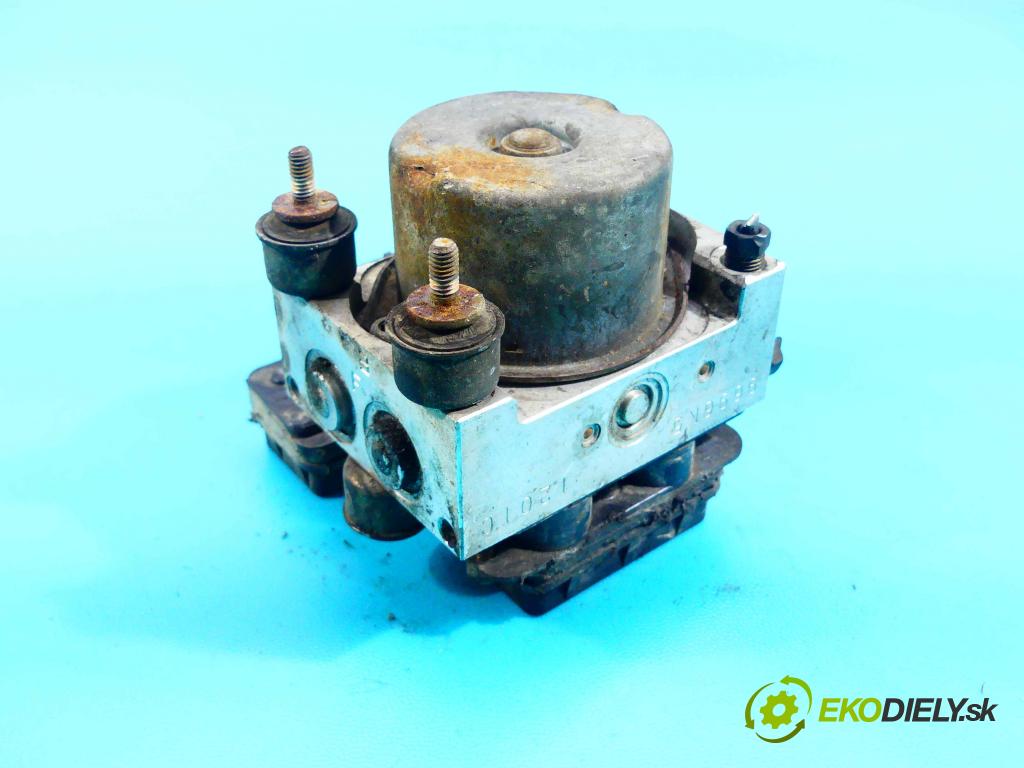 Mazda 626 2.0 16V 116 HP manual 85 kW 1991 cm3 5- čerpadlo abs 2056657436-0813 (Pumpy ABS)