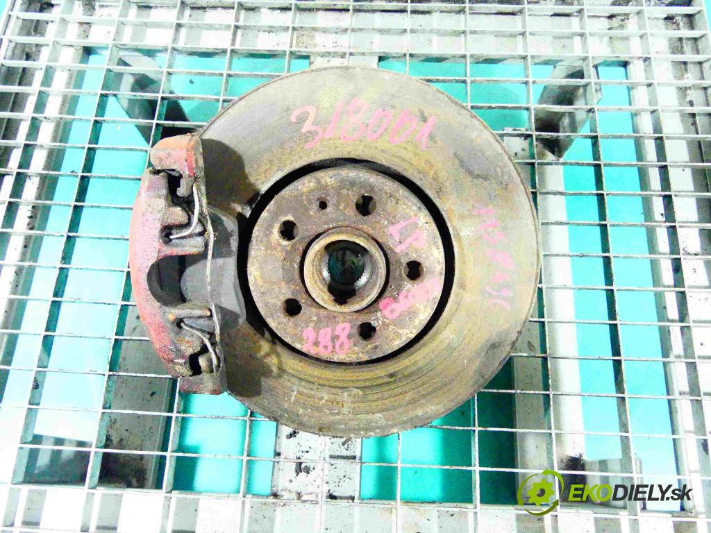 Vw Bora 2.3 VR5 150 hp manual 110 kW 2324 cm3 4- náboj levé  (Náboje)