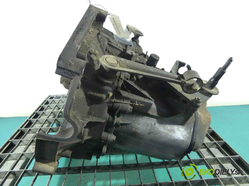 Peugeot 206 1.1 60 HP manual 44 kW 1124 cm3 3- prevodovka stupeň,rýchlosť manual 20CF10