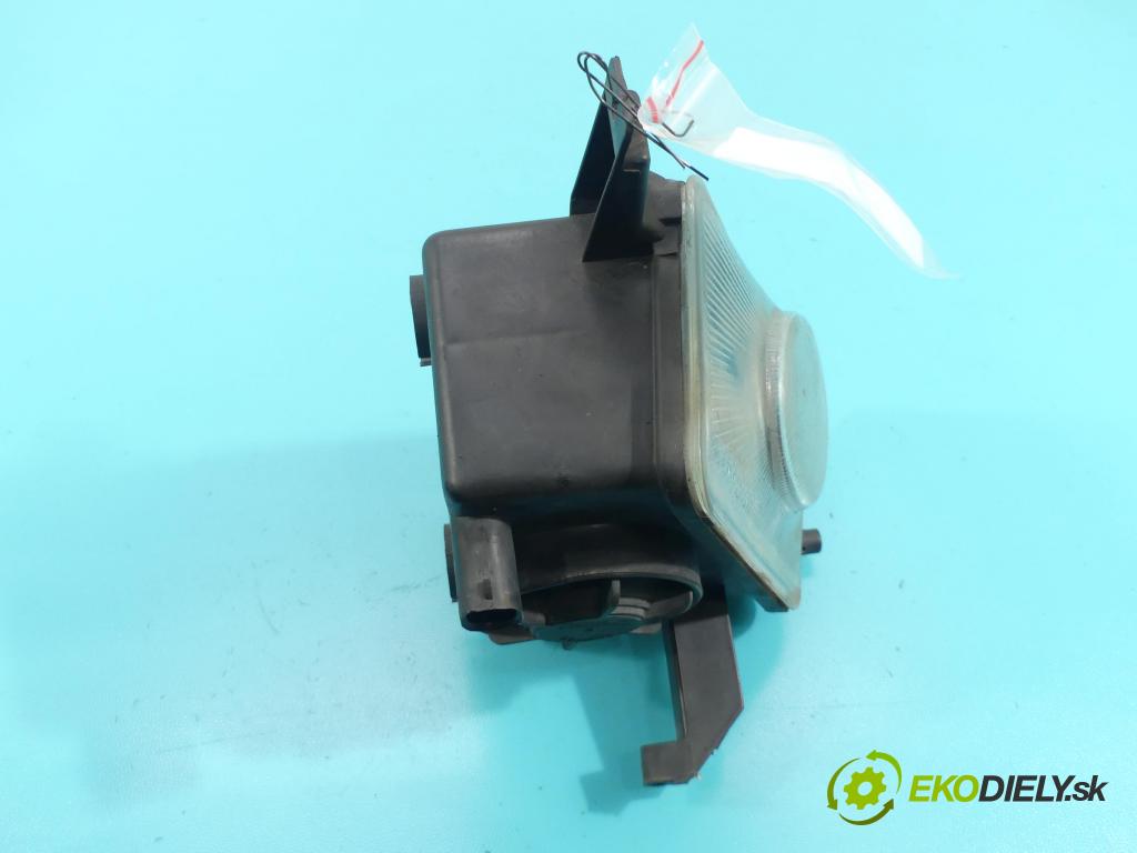 Opel Corsa C 2000-2006 1.7 dti 75 HP manual 55 kW 1686 cm3 3- Halogen pravý  (Ostatné)