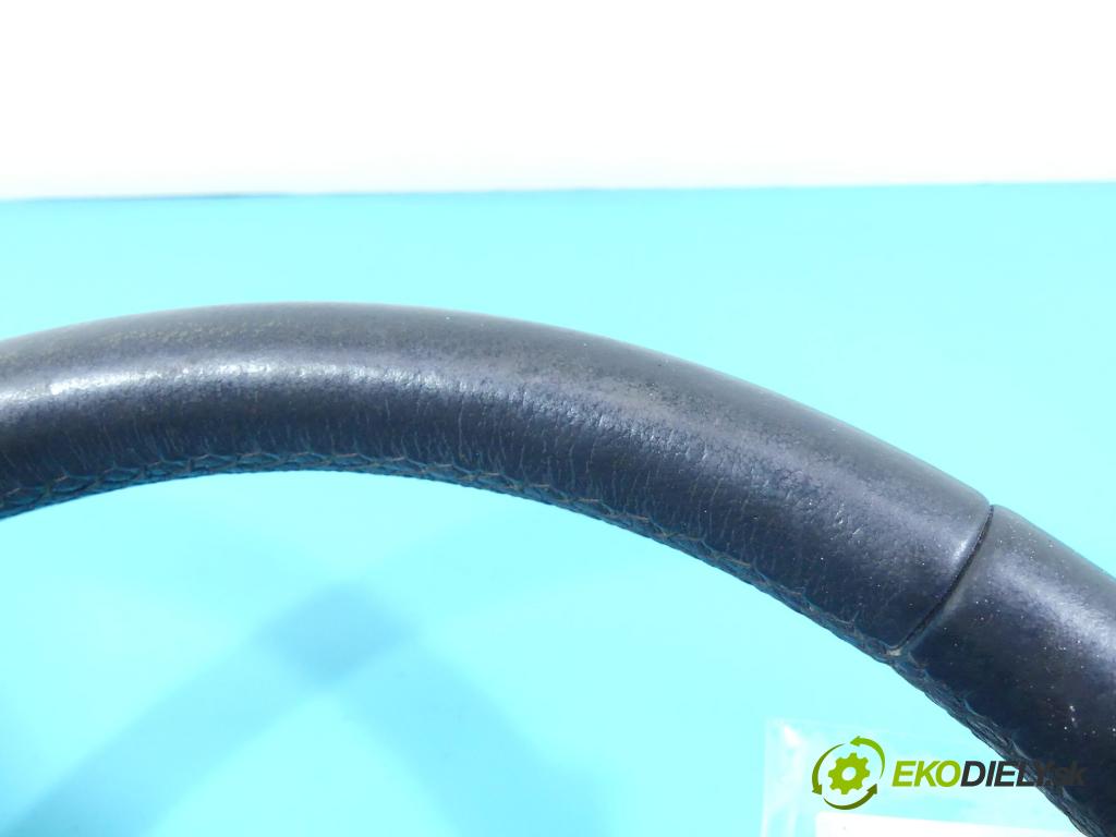 Toyota Yaris I 1999-2005 1.3 VVTI 87 HP manual 64 kW 1298 cm3 5- volant  (Volanty)