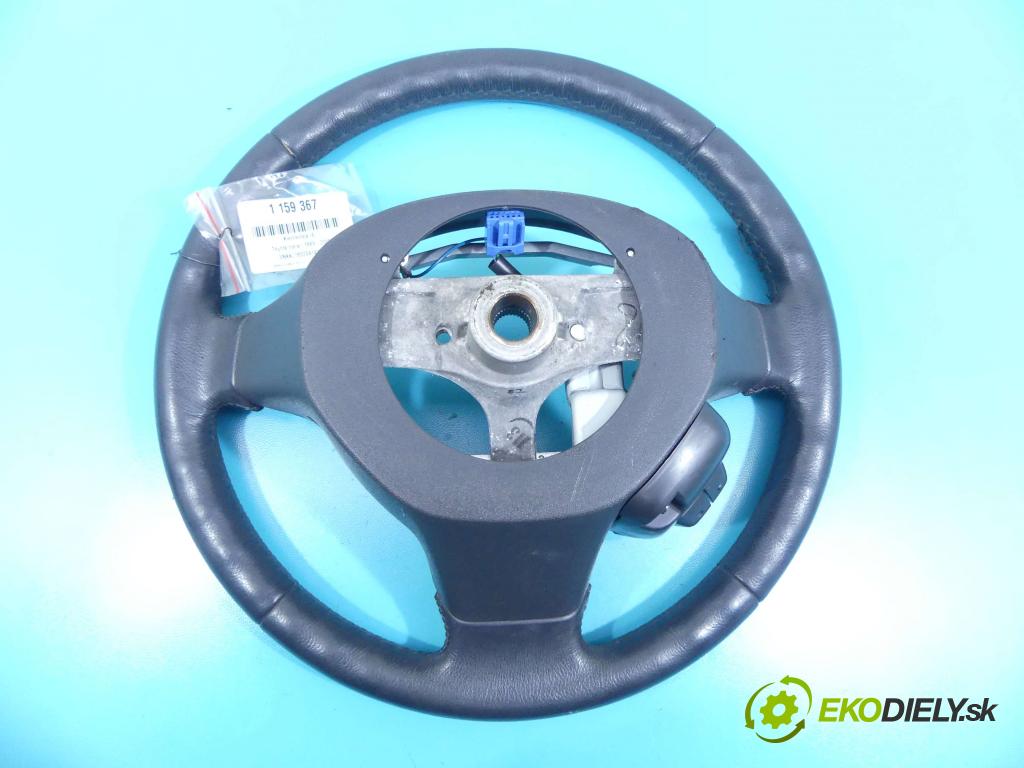 Toyota Yaris I 1999-2005 1.3 VVTI 87 HP manual 64 kW 1298 cm3 5- volant  (Volanty)