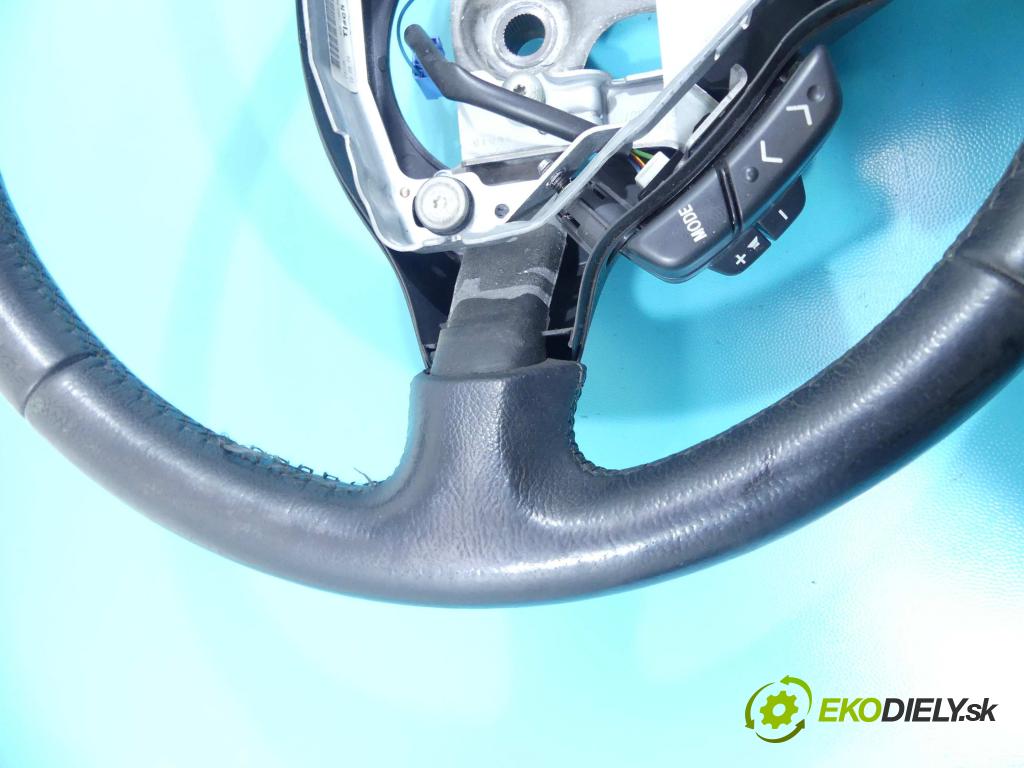 Toyota Yaris I 1999-2005 1.3 VVTI 87 HP manual 64 kW 1298 cm3 5- volant  (Volanty)