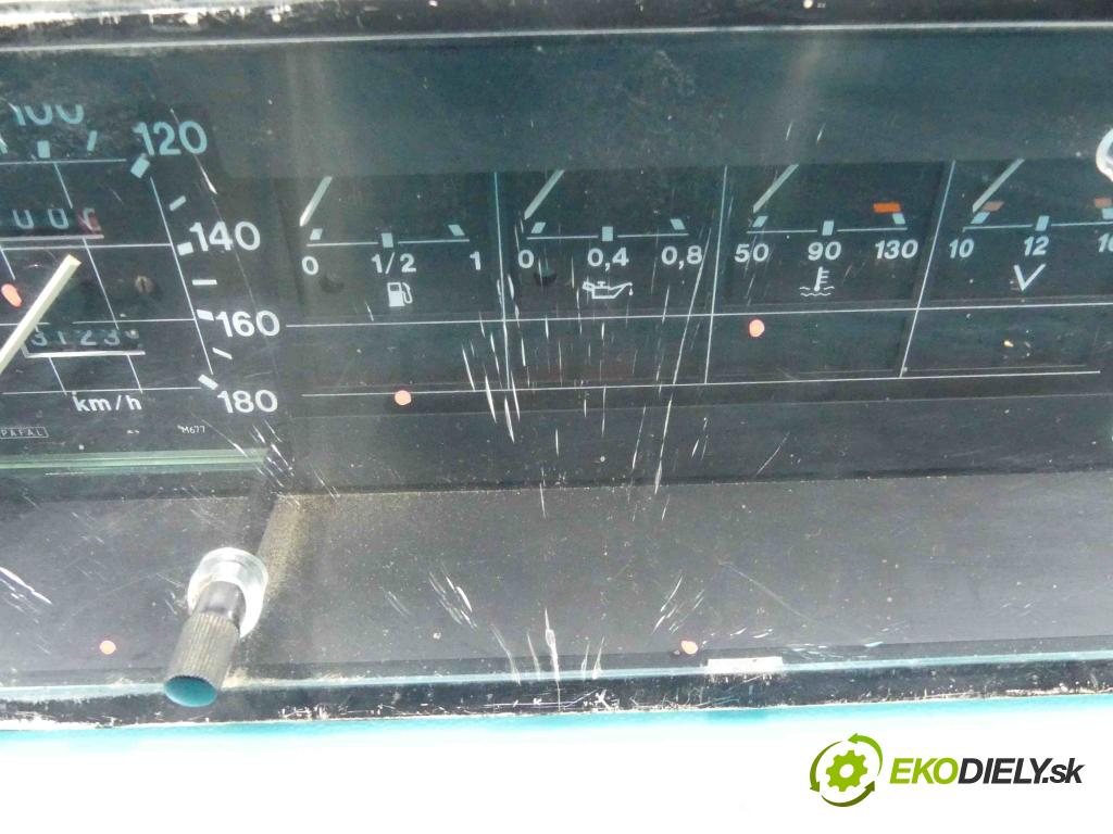 Fs lublin Lublin 2.4 TD 70 HP manual 51,5 kW 2417 cm3 5- prístrojovka/ budíky (Prístrojové dosky, displeje)