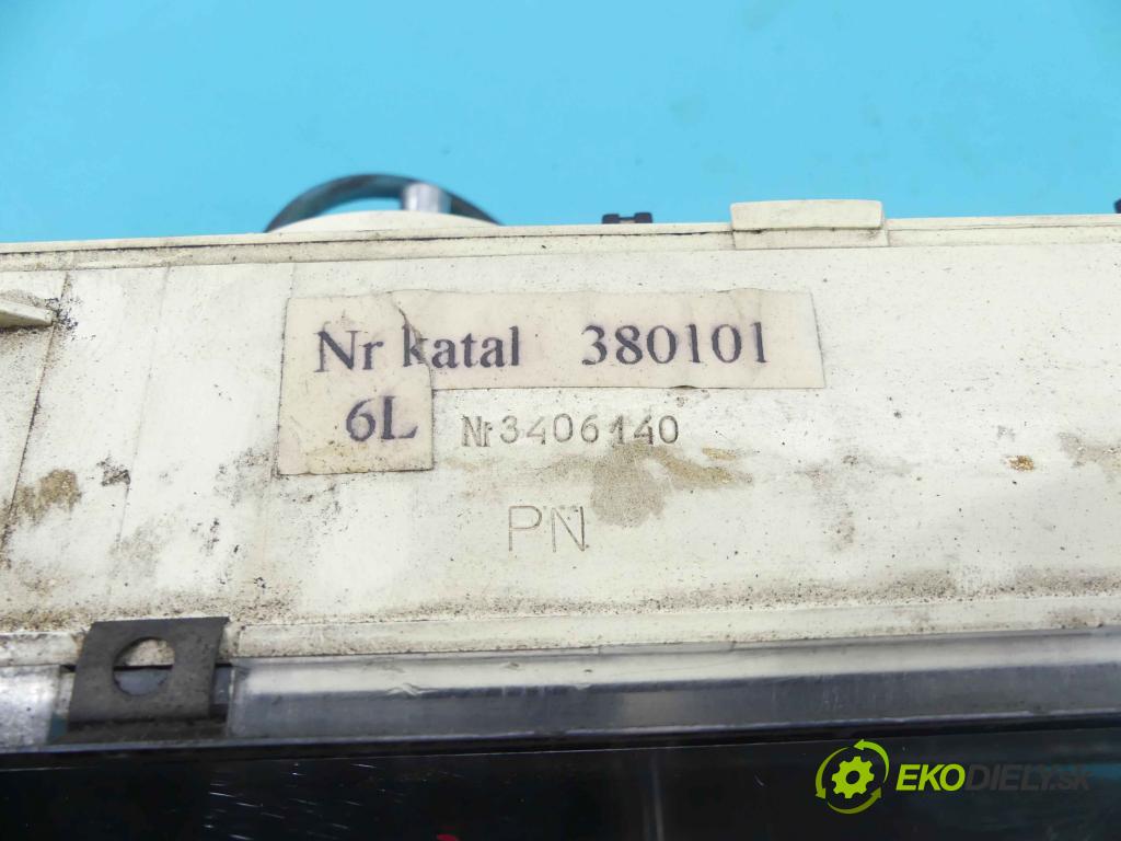 Fs lublin Lublin 2.4 TD 70 HP manual 51,5 kW 2417 cm3 5- prístrojovka/ budíky (Prístrojové dosky, displeje)