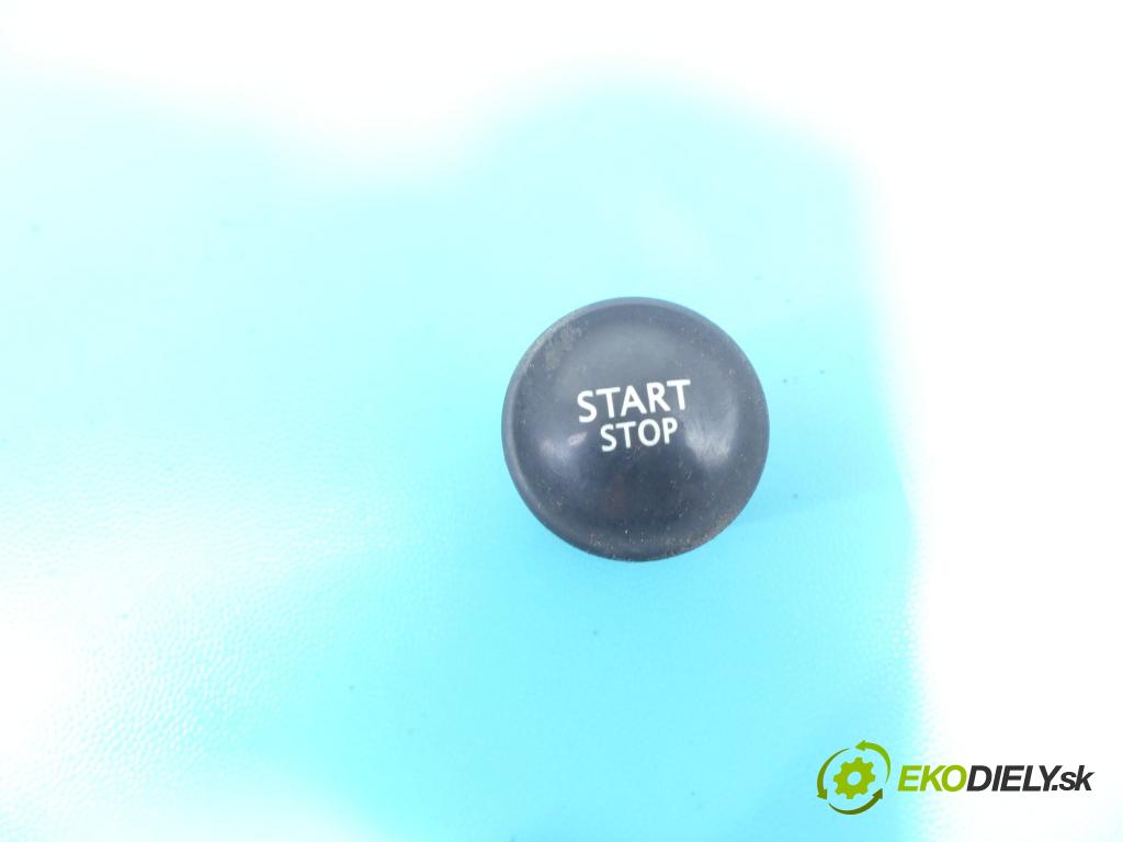 Renault Scenic II 2003-2009 1.6 16v 113 hp manual 83 kW 1598 cm3 5- jednotka řídící 8200298463