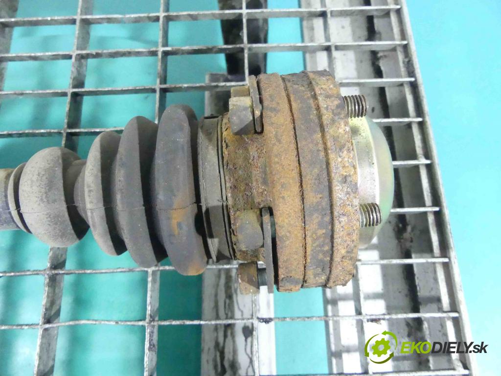 Audi A4 B7 2004-2008 3.0 TDI 204 HP automatic 150 kW 2967 cm3 5- poloos ľavé 8E0501203K (Poloosy)