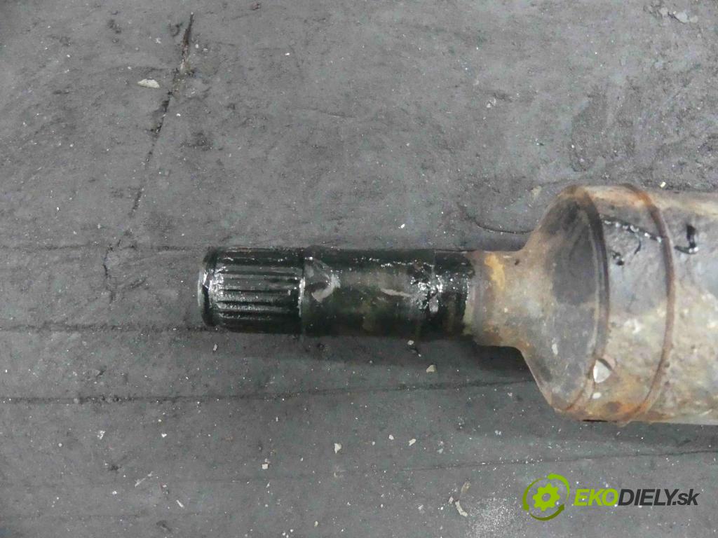 Audi A4 B7 2004-2008 3.0 TDI 204 HP automatic 150 kW 2967 cm3 5- Hřídel: jízda: 8E0521101Q (Kardaňové hriadele)