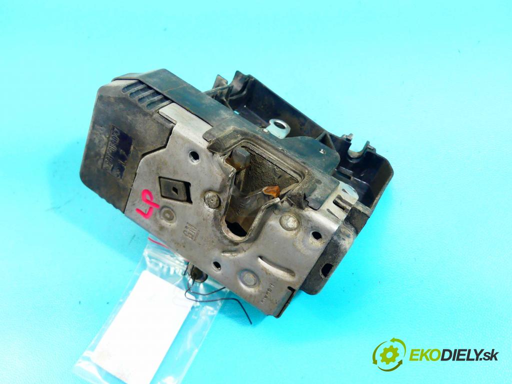 Opel Astra II 1998-2009 1.4 16V 90 hp manual 66 kW 1389 cm3 5- zámek přední levý 24444011