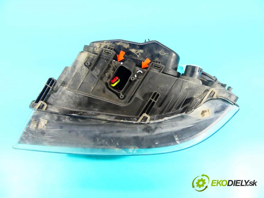 Land rover Freelander II 2006-2014 2.2 TD4 160 HP manual 118 kW 2179 cm3 5- Reflektor: pravý 6H52-13W029-EC (Pravé)