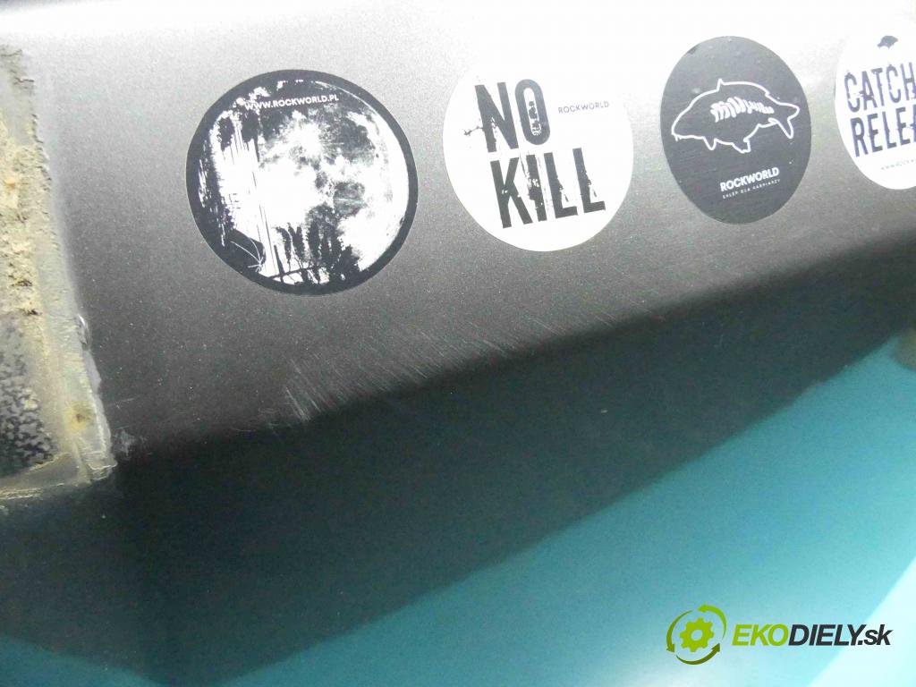 Land rover Freelander II 2006-2014 2.2 TD4 160 hp manual 118 kW 2179 cm3 5- zadní kufrové dveře  (Zadní kapoty)