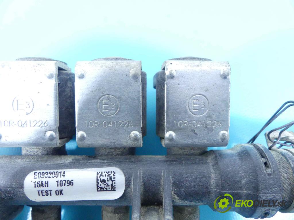 Peugeot 307 1.4b: 75 HP manual 55 kW 1360 cm3 5- vstrek E09320014 (Vstrekovače)