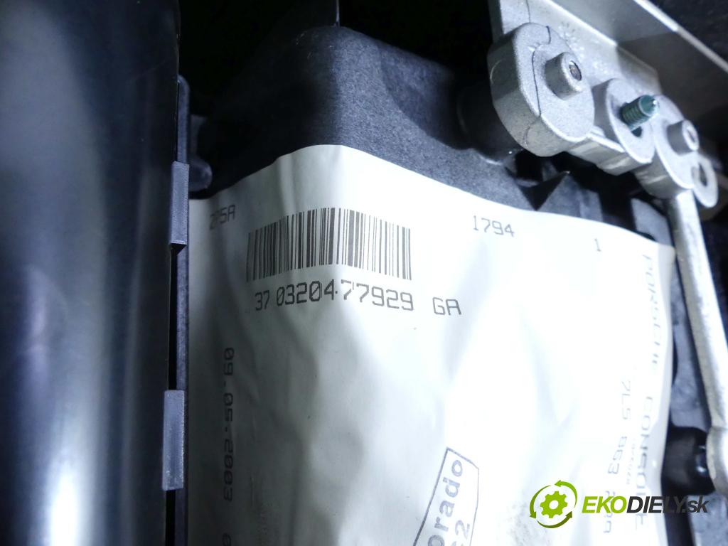 Porsche Cayenne I 2002-2010 4.5 V8 340KM: automatic 250 kW 4511 cm3 5- operadlo 7L5863239AG (Lakťové opierky)