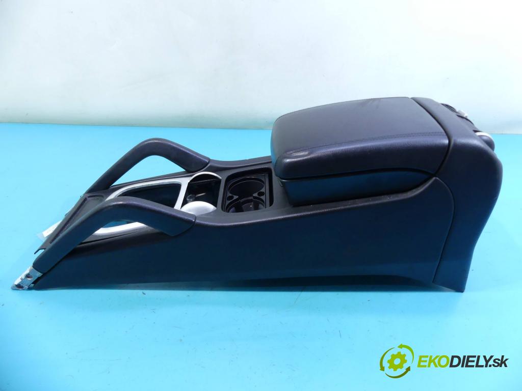 Porsche Cayenne I 2002-2010 4.5 V8 340KM: automatic 250 kW 4511 cm3 5- operadlo 7L5863239AG (Lakťové opierky)