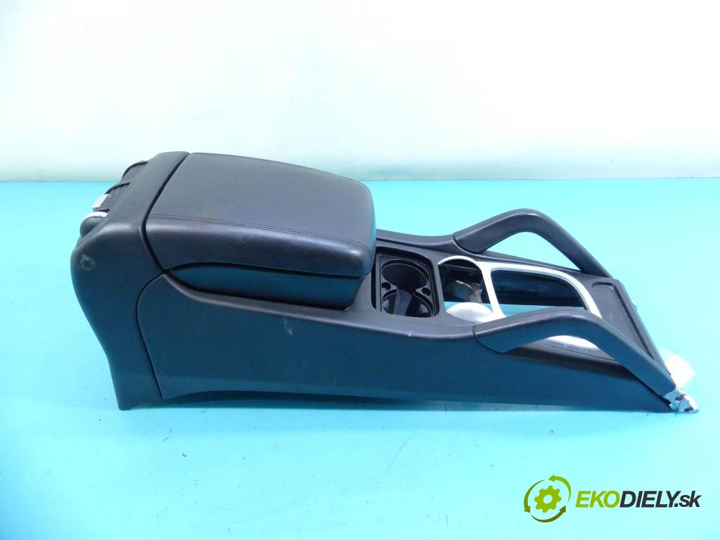 Porsche Cayenne I 2002-2010 4.5 V8 340KM: automatic 250 kW 4511 cm3 5- operadlo 7L5863239AG (Lakťové opierky)