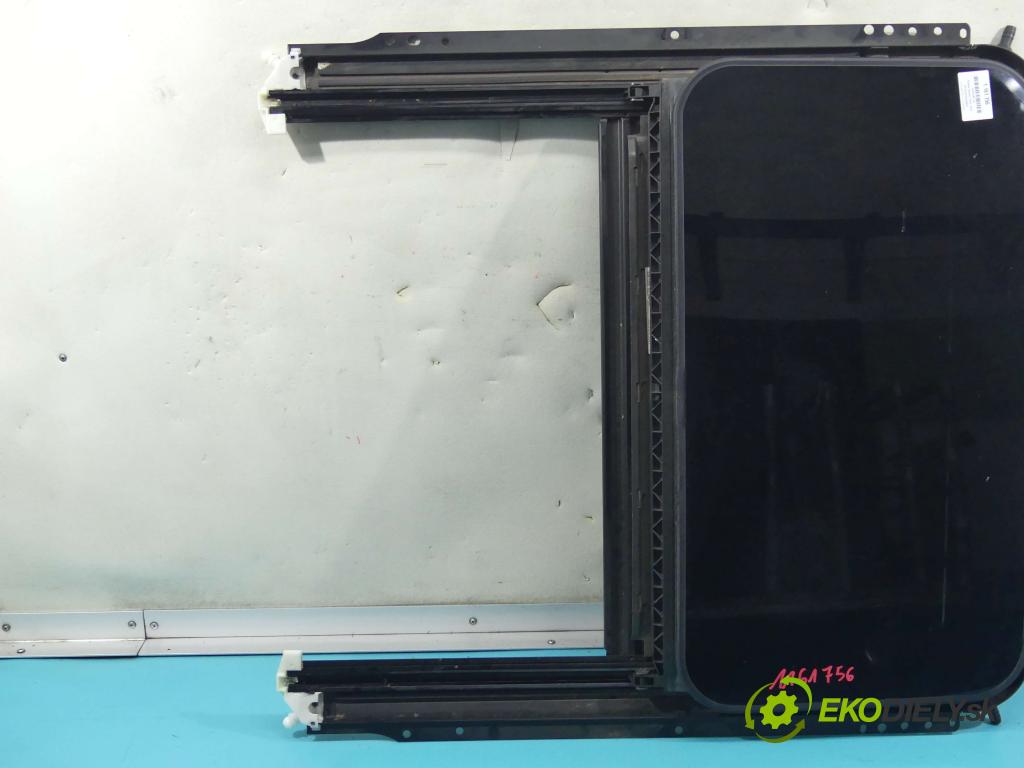 Porsche Cayenne I 2002-2010 4.5 V8 340KM automatic 250 kW 4511 cm3 5- Střešní okno: 7L0877041 (Okna karoserie)