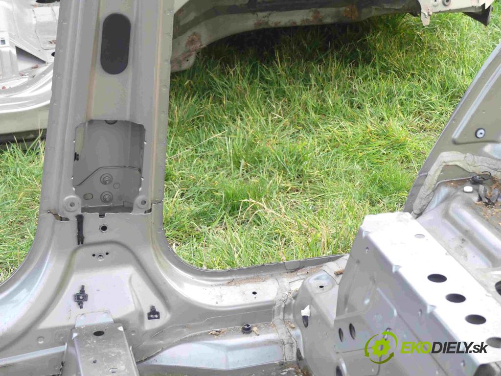 Land rover Freelander II 2006-2014 2.2 TD4 160 hp manual 118 kW 2179 cm3 5- práh pravý  (Ostatní)